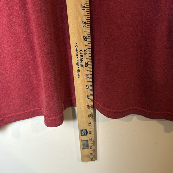 Disney Store Men's Mickey Mouse Since 1928 Graphic T-Shirt Red Vintage size XL - Picture 5 of 7